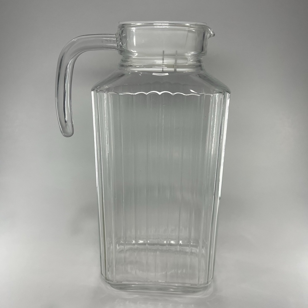Vintage ARC6 Clear Glass Ribbed Juice Milk Water 57‎ Oz Carafe Pitcher France